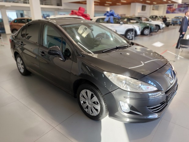 Автомобиль Peugeot, 408, 2013 года, Робот, пробег 175242 км