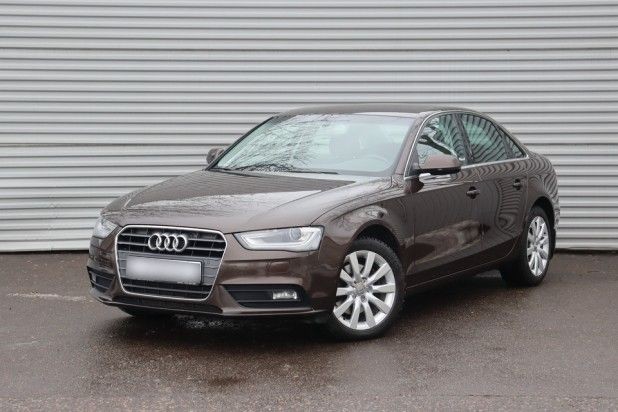 Автомобиль Audi, A4, 2013 года, Вариатор, пробег 134222 км