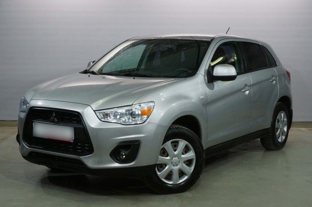 Автомобиль Mitsubishi, ASX, 2011 года, МТ, пробег 185742 км