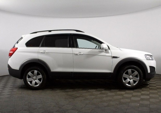 Автомобиль Chevrolet, Captiva, 2014 года, МТ, пробег 92650 км