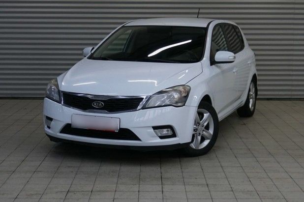 Автомобиль KIA, Cee’d, 2010 года, AT, пробег 142452 км