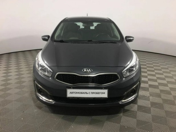 Автомобиль KIA, Cee’d, 2015 года, Робот, пробег 77007 км