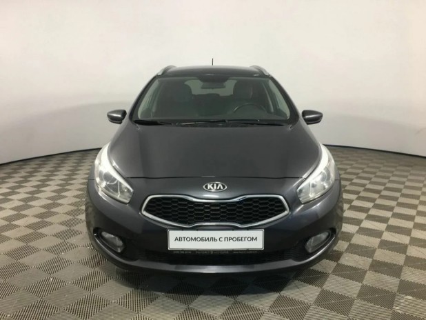 Автомобиль KIA, Cee’d, 2015 года, AT, пробег 89917 км