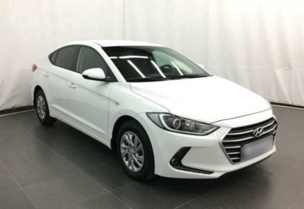 Автомобиль Hyundai, Elantra, 2018 года, AT, пробег 80820 км