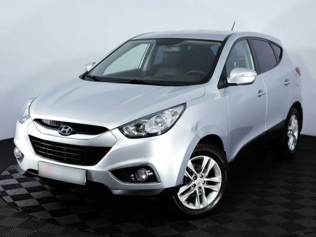 Автомобиль Hyundai, ix35, 2013 года, МТ, пробег 130138 км