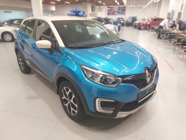 Автомобиль Renault, Kaptur, 2016 года, Робот, пробег 85241 км