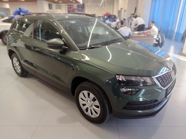 Автомобиль Skoda, Karoq, 2021 года, AT, пробег 9465 км