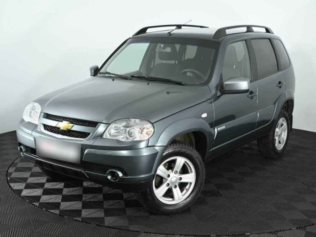 Автомобиль Chevrolet, Niva, 2015 года, МТ, пробег 98100 км