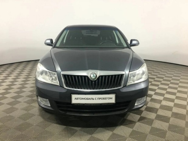 Автомобиль Skoda, Octavia, 2010 года, Робот, пробег 167761 км