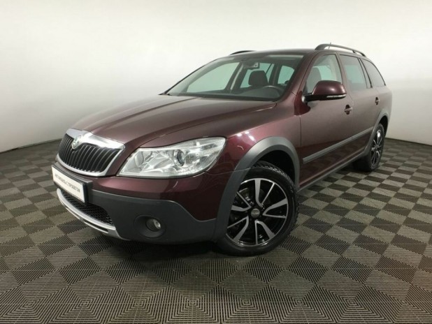 Автомобиль Skoda, Octavia, 2011 года, МТ, пробег 108167 км