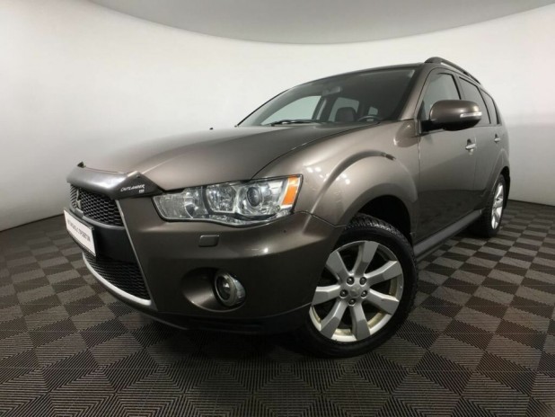 Автомобиль Mitsubishi, Outlander, 2012 года, Вариатор, пробег 97105 км