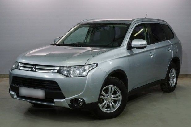 Автомобиль Mitsubishi, Outlander, 2014 года, Вариатор, пробег 122564 км