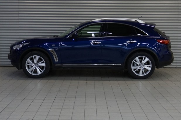 Автомобиль Infiniti, QX70, 2015 года, AT, пробег 125324 км