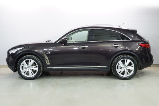 Автомобиль Infiniti, QX70, 2016 года, AT, пробег 97543 км