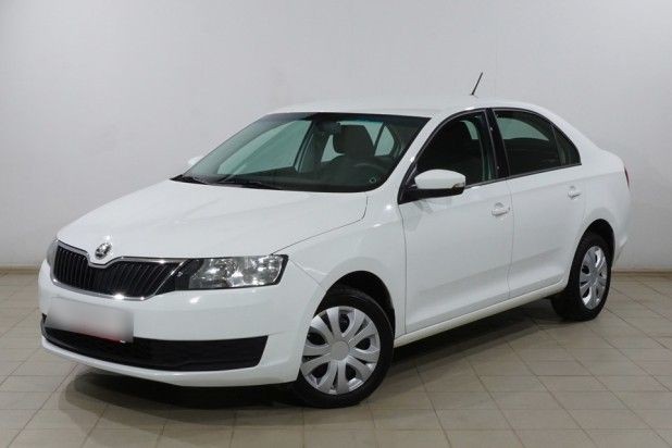 Автомобиль Skoda, Rapid, 2018 года, AT, пробег 34585 км