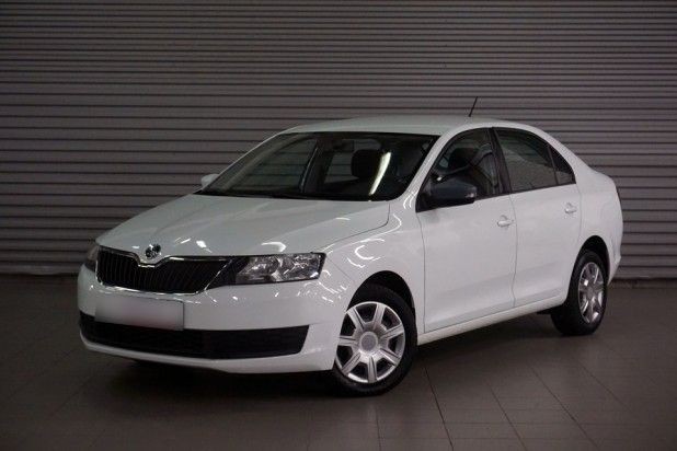 Автомобиль Skoda, Rapid, 2018 года, AT, пробег 74856 км