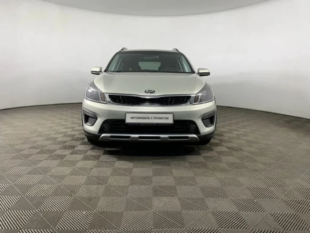 Автомобиль KIA, Rio X-line, 2018 года, AT, пробег 43211 км