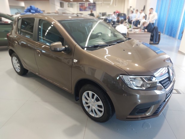 Автомобиль Renault, Sandero, 2021 года, МТ, пробег 7543 км