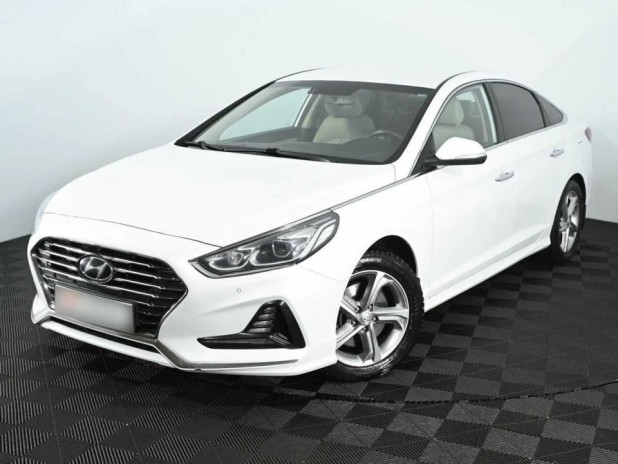 Автомобиль Hyundai, Sonata, 2018 года, AT, пробег 92768 км