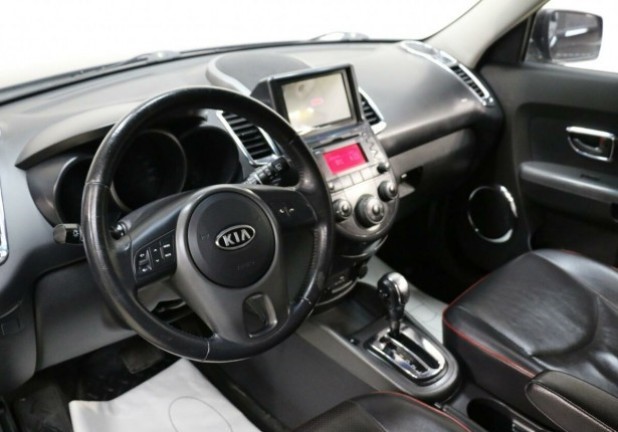 Автомобиль KIA, Soul, 2009 года, AT, пробег 107035 км