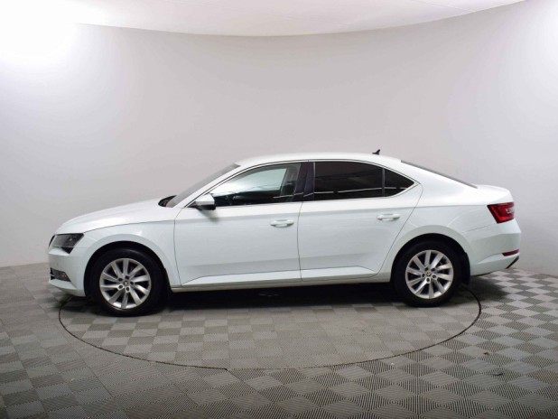 Автомобиль Skoda, Superb, 2017 года, AT, пробег 55087 км