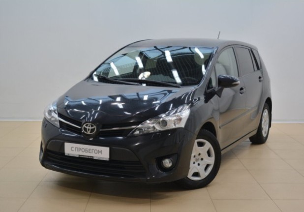 Автомобиль Toyota, Verso, 2014 года, Вариатор, пробег 76768 км