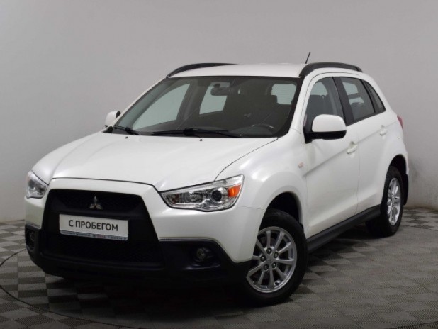 Автомобиль Mitsubishi, ASX, 2011 года, Вариатор, пробег 130000 км