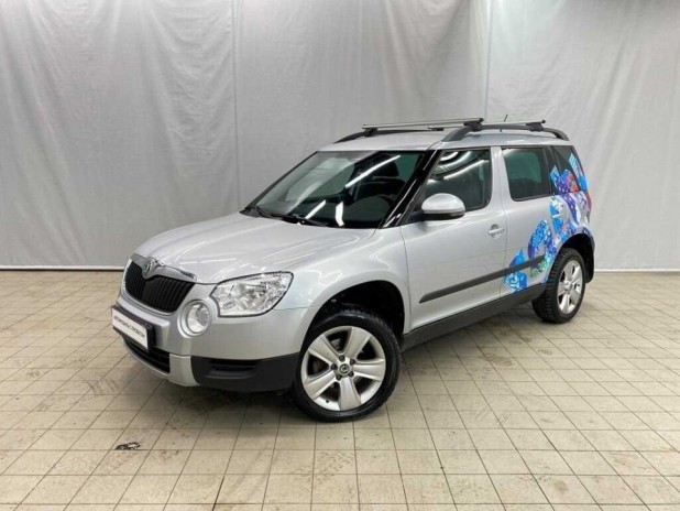 Автомобиль Skoda, Yeti, 2013 года, Робот, пробег 84114 км