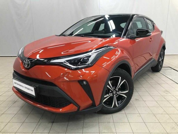 Автомобиль Toyota, C-HR, 2019 года, Вариатор, пробег 4991 км