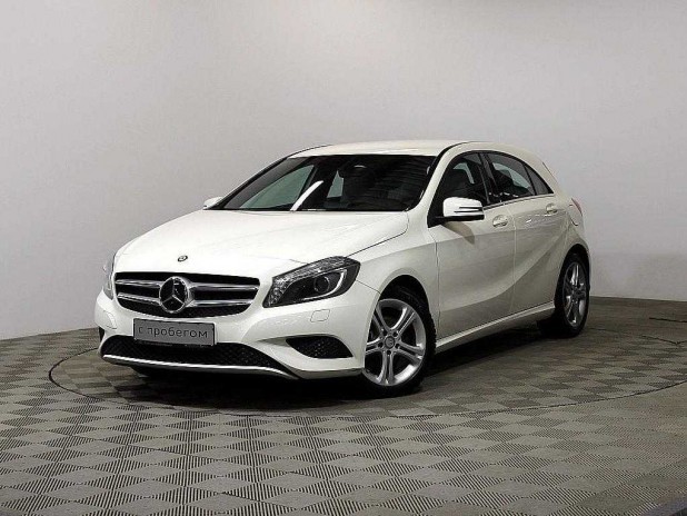 Автомобиль Mercedes-Benz, A-klasse, 2015 года, Робот, пробег 45962 км